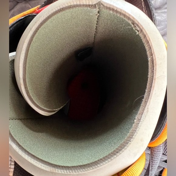 Burton Snowboard Boots - Picture 4 of 10